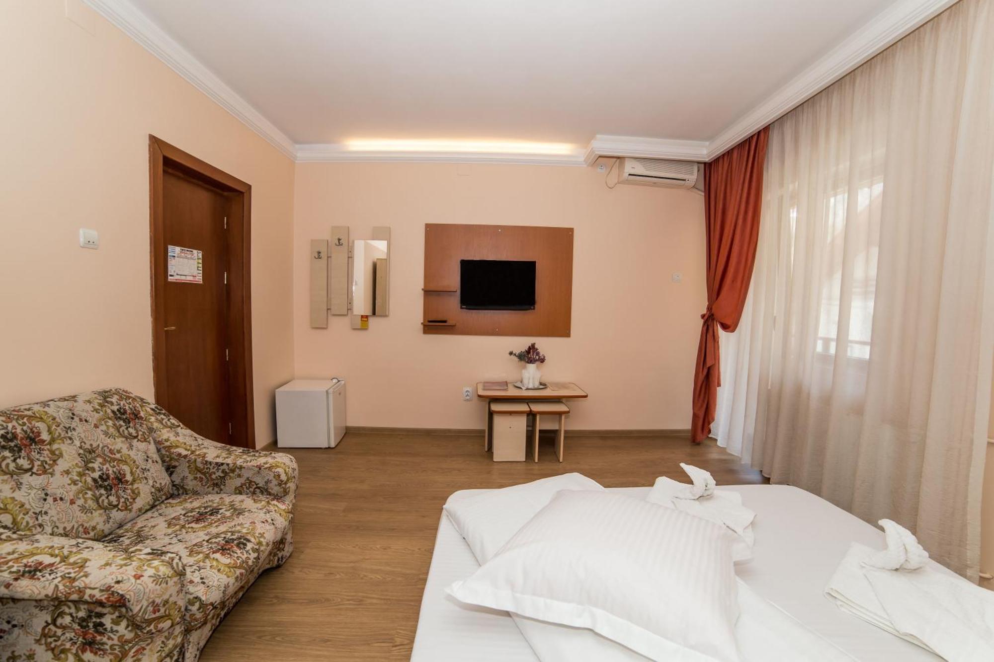 Guesthouse Magic Беїле-Херкулане Номер фото