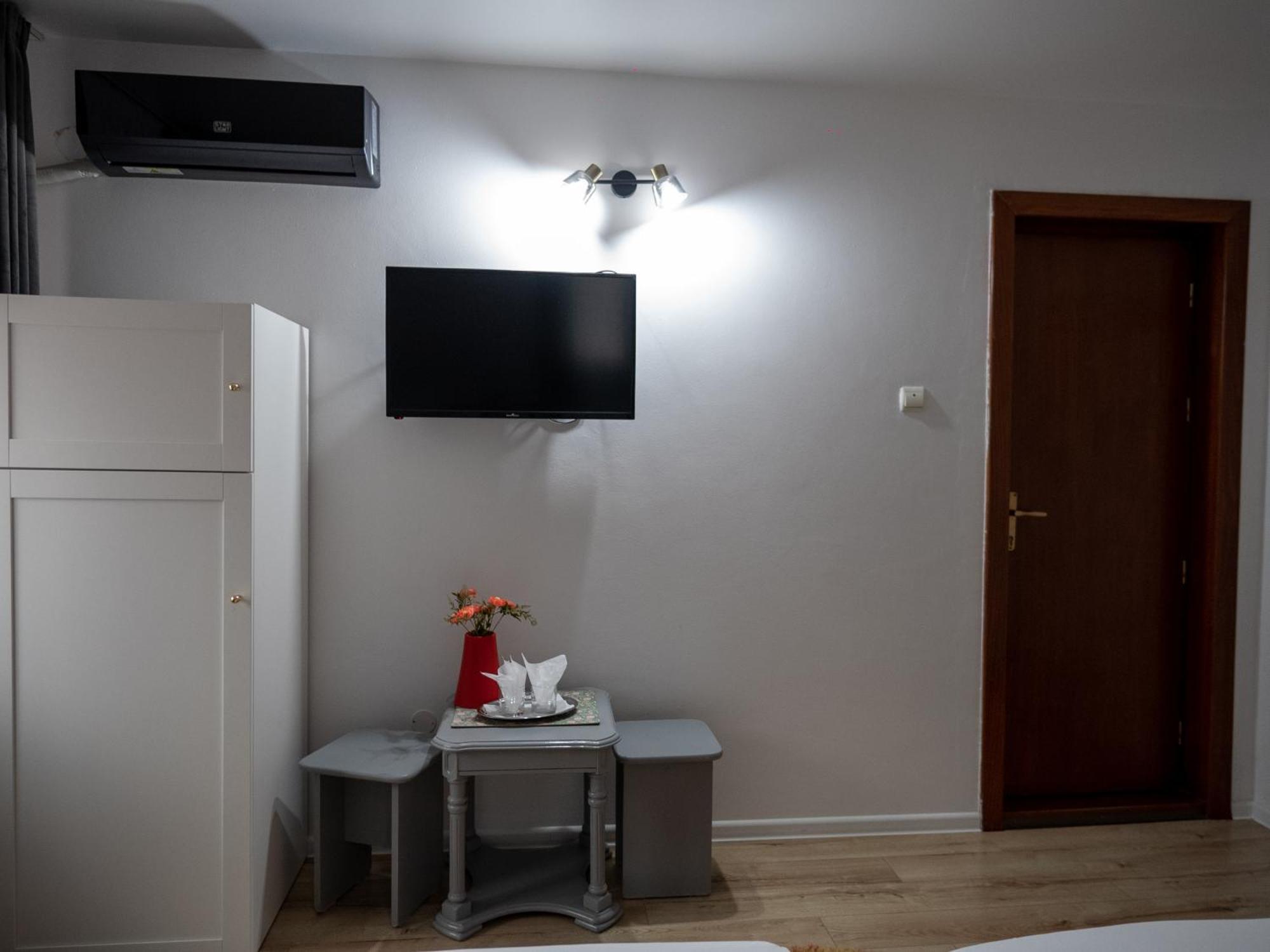 Guesthouse Magic Беїле-Херкулане Екстер'єр фото