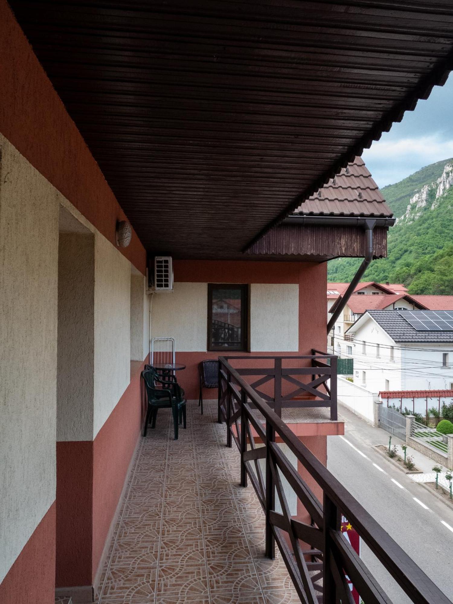 Guesthouse Magic Беїле-Херкулане Екстер'єр фото